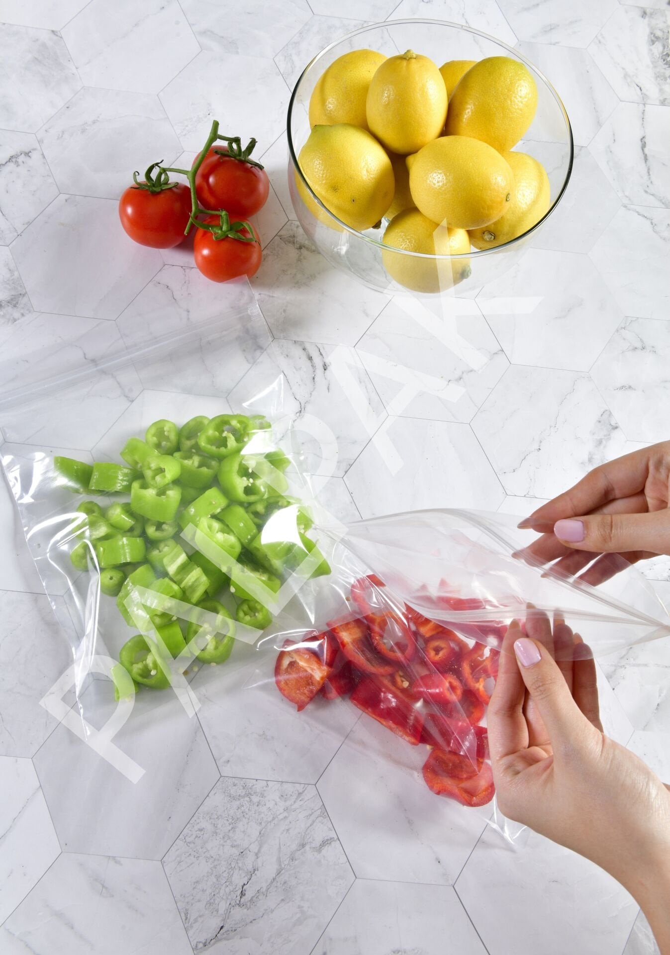 ÇOK AMAÇLI KULLANILABİLİR KİLİTLİ POŞET 25X20CM