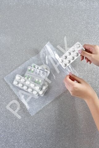 ÇOK AMAÇLI KULLANILABİLİR KİLİTLİ POŞET 25X20CM